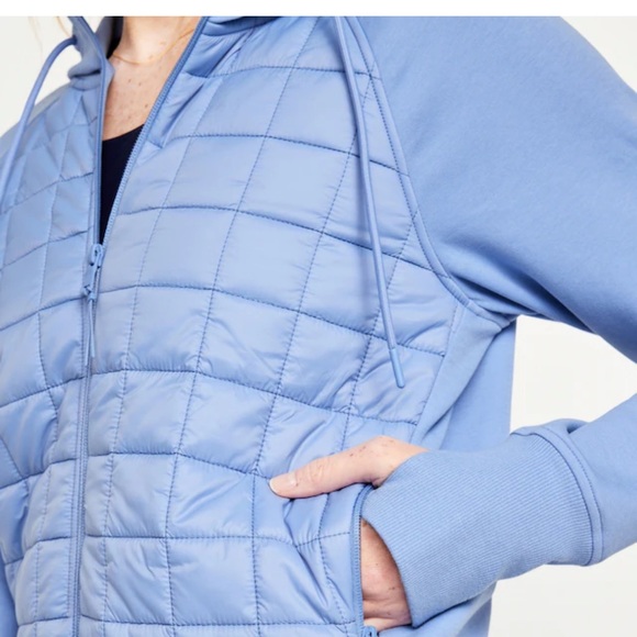 NWT OLD NAVY Dynamic Fleece Hybrid Hoodie Color: Blue Overall SIZE LARGE - Picture 4 of 5